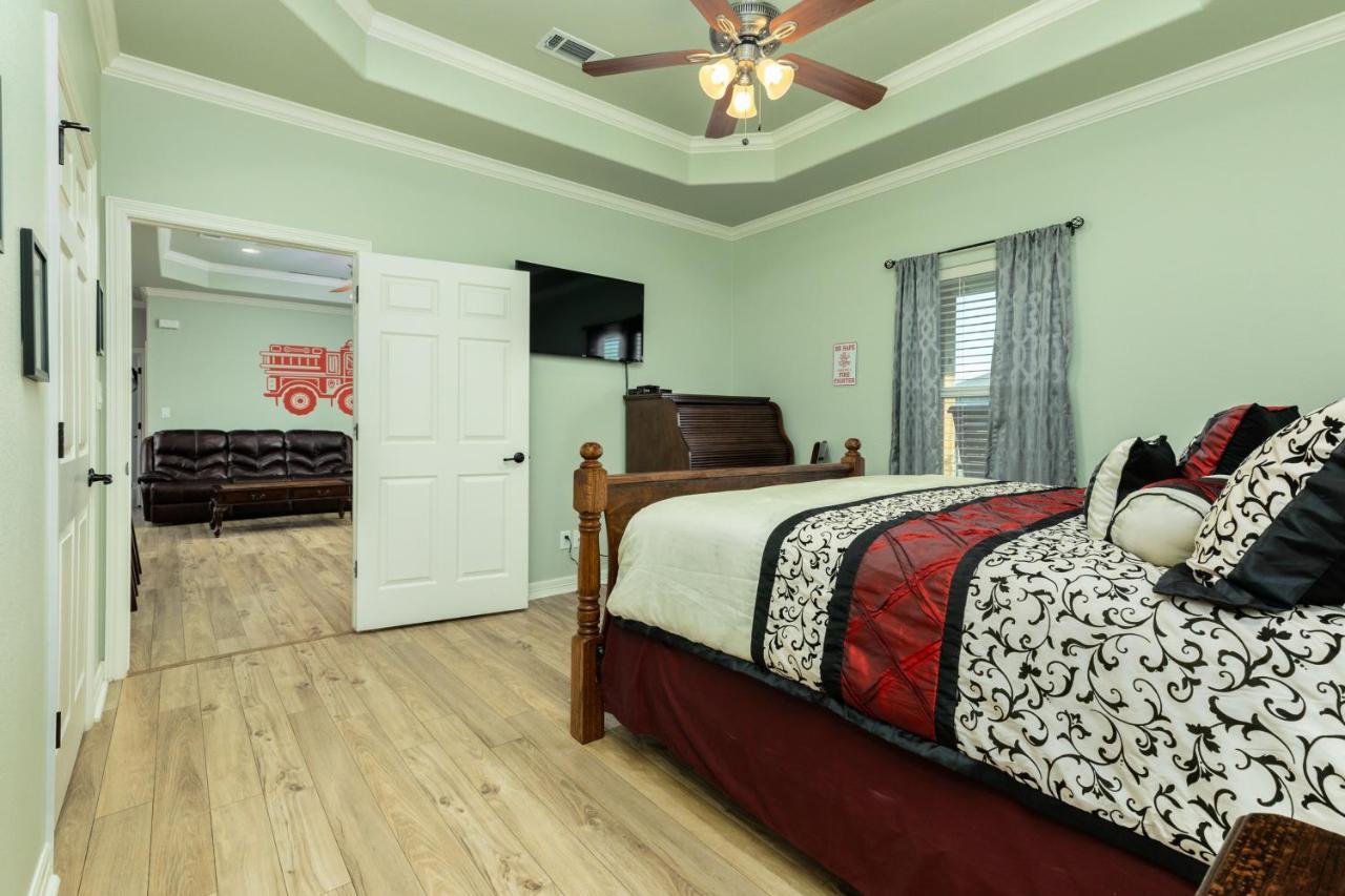 Вилла The Firehouse Bolivar Peninsula Экстерьер фото