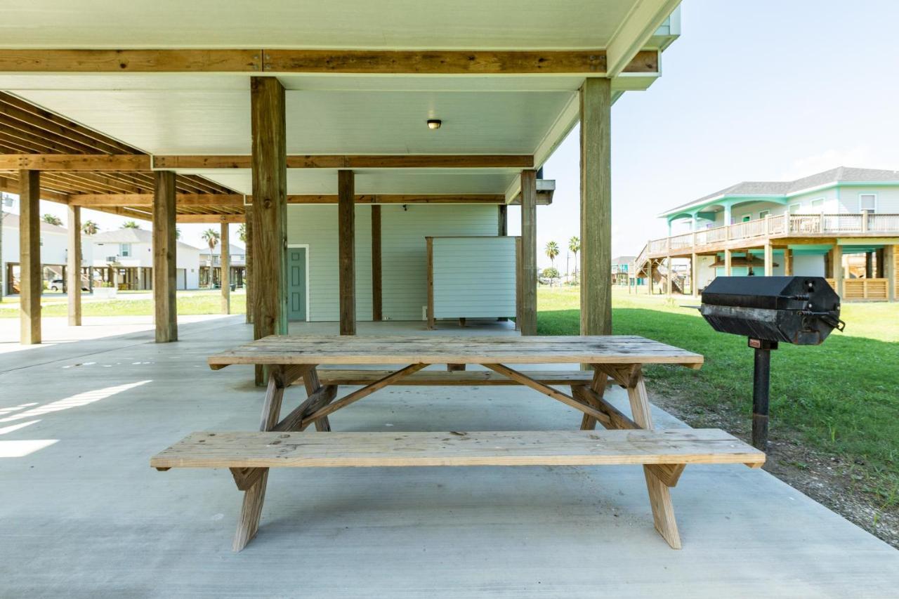 Вилла The Firehouse Bolivar Peninsula Экстерьер фото