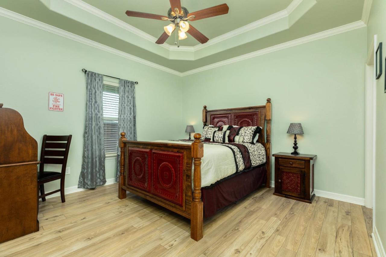 Вилла The Firehouse Bolivar Peninsula Экстерьер фото