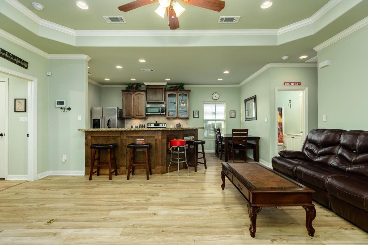 Вилла The Firehouse Bolivar Peninsula Экстерьер фото